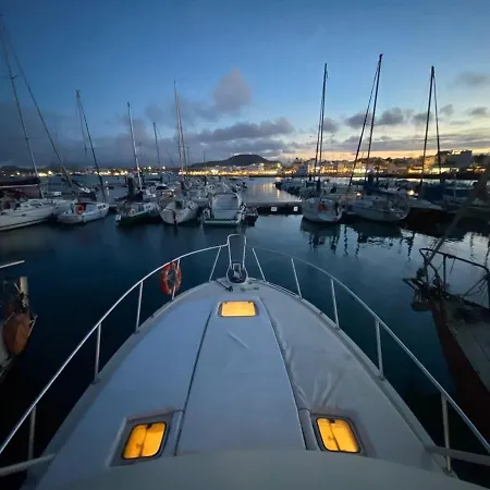 Corralejo Boat Experience Botel *